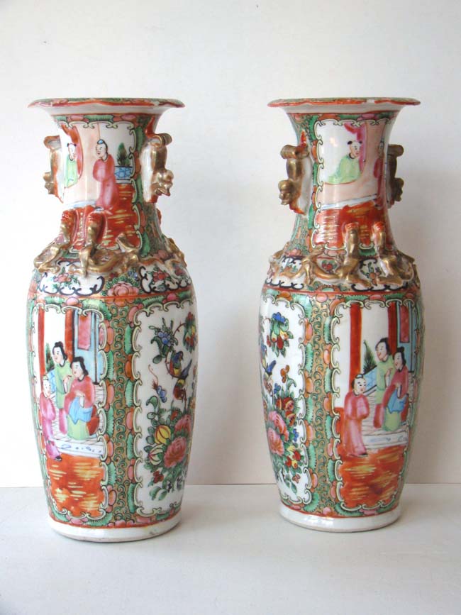 A pair of late 19th century Chinese Export porcelain 'Rose Medallion' vases — image 2